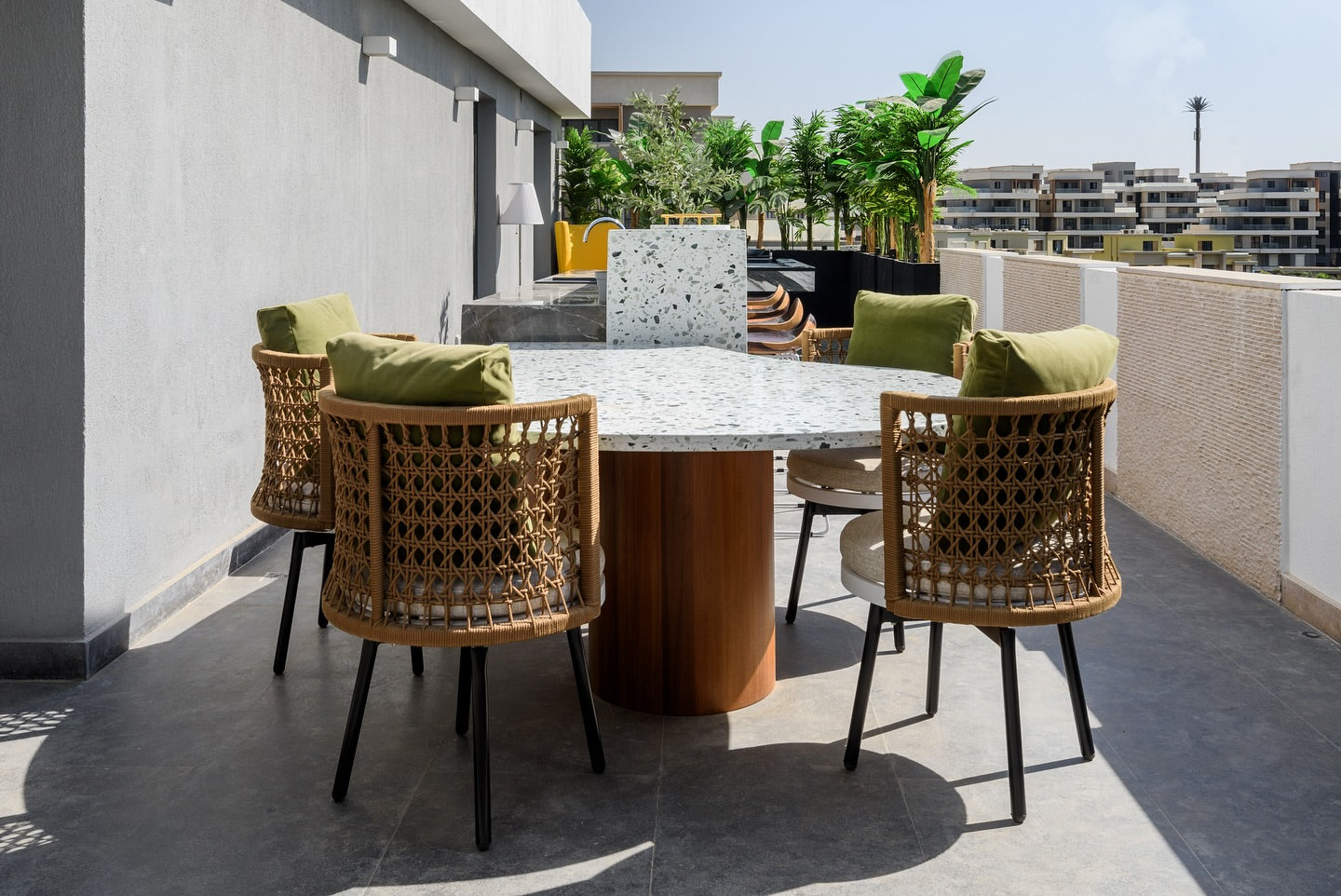 G3 Dining Set
