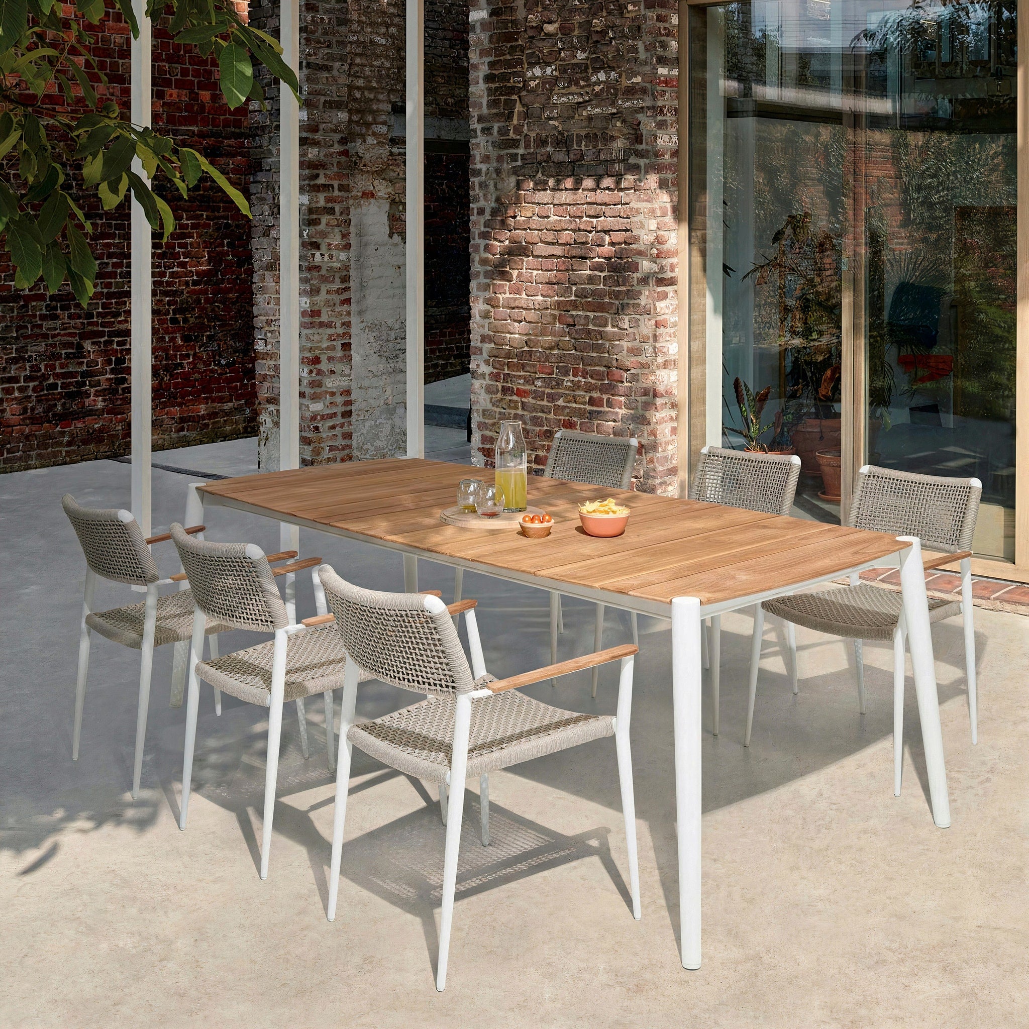G9 Dining Set
