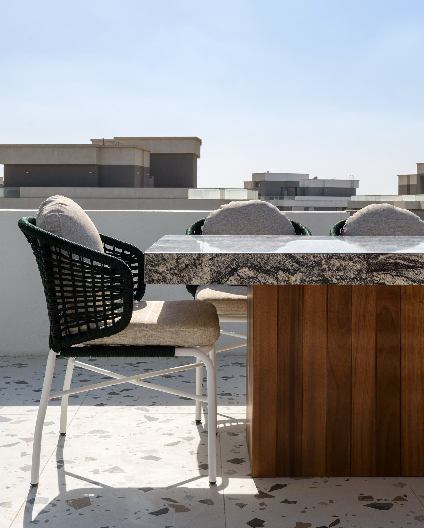 G1 Dining Set