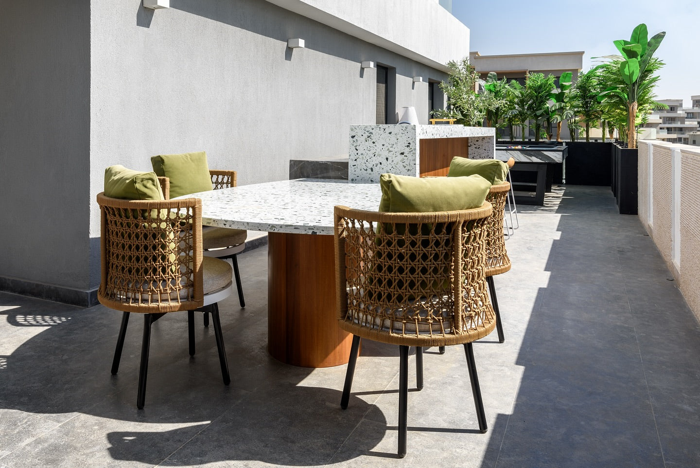 G3 Dining Set