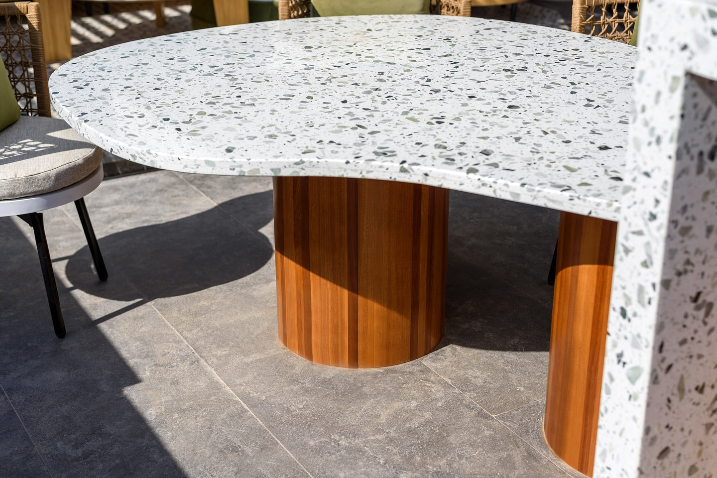 G3 Dining Set
