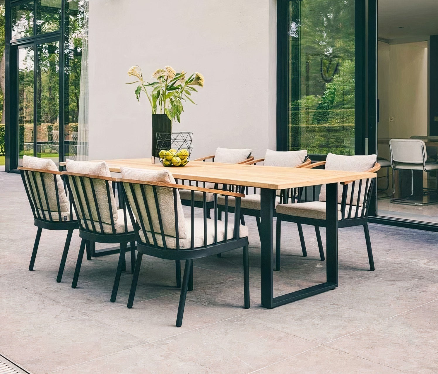 G7 Dining Set